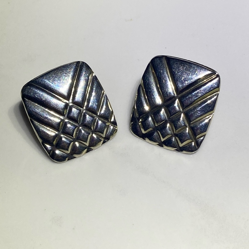 Sterling silver 925 80's vintage tufted stud earrings